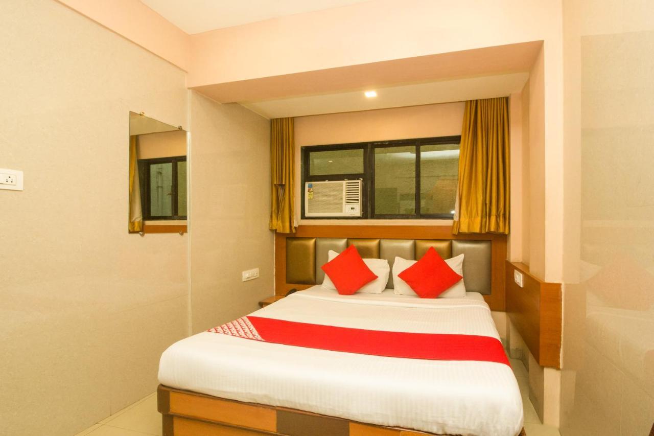 OYO 7727 Hotel Sarovar Grand Kalamboli Buitenkant foto