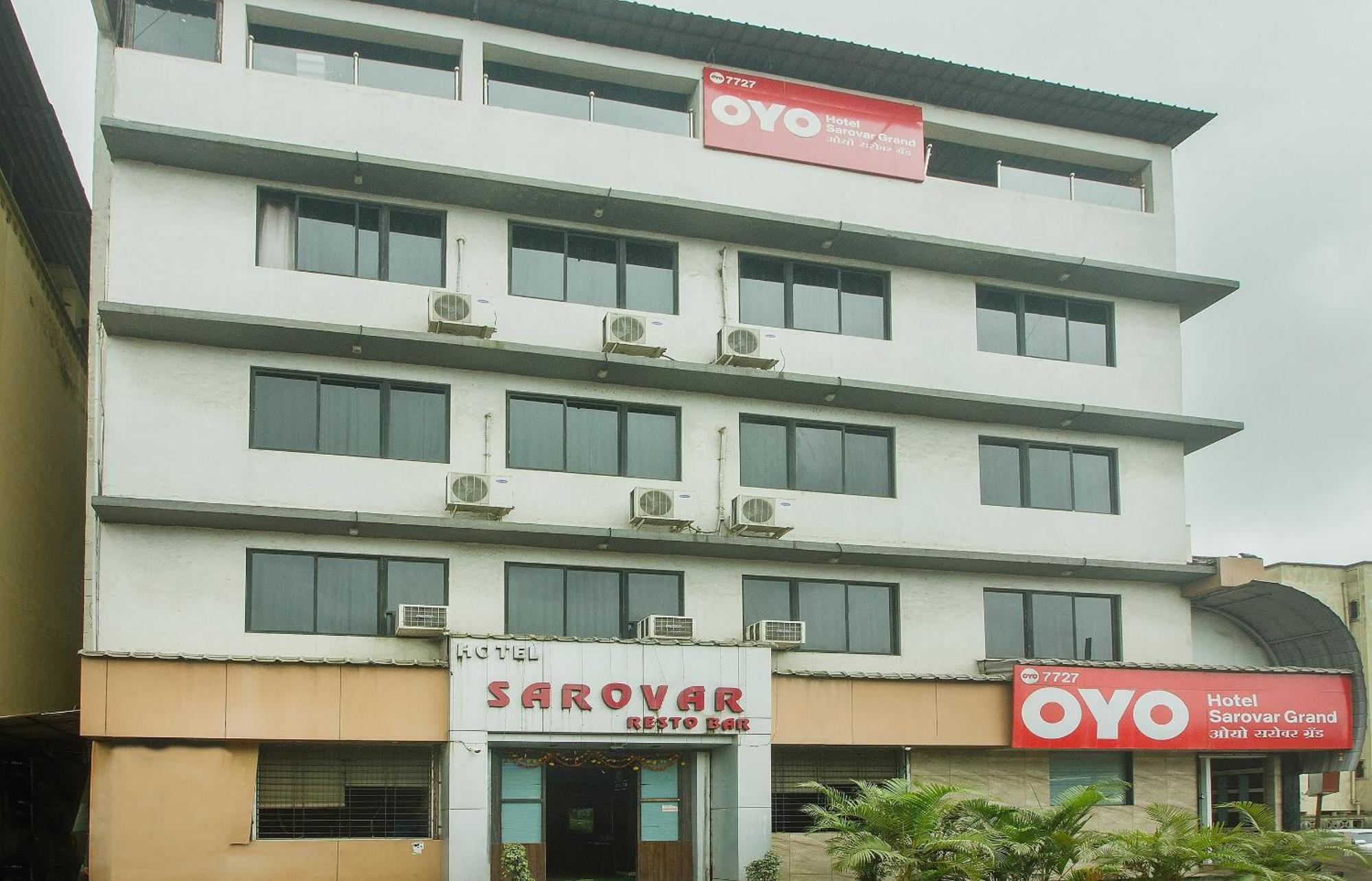 OYO 7727 Hotel Sarovar Grand Kalamboli Buitenkant foto