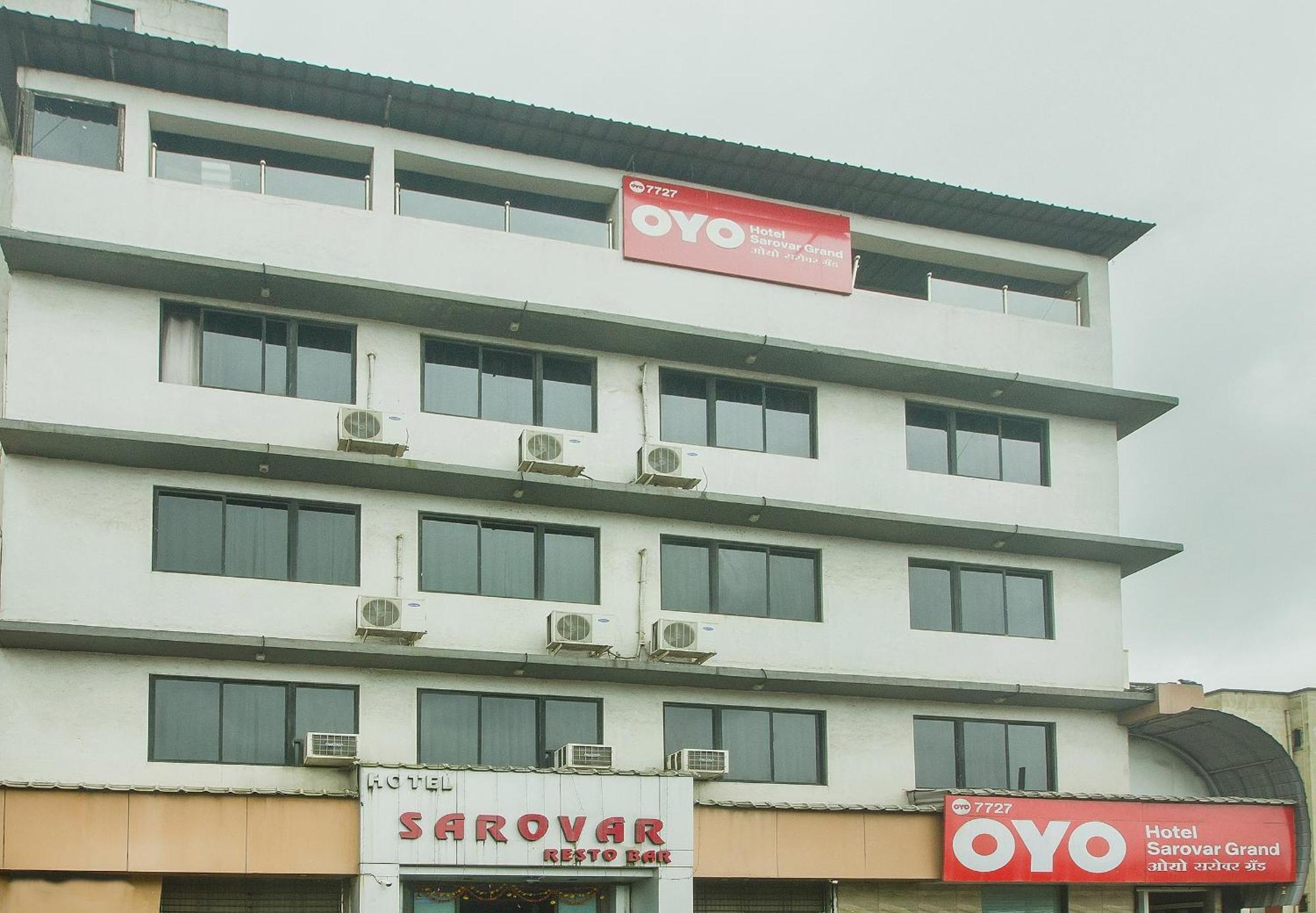 OYO 7727 Hotel Sarovar Grand Kalamboli Buitenkant foto